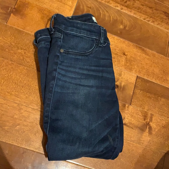 Abercrombie and Fitch - Picture 1 of 3